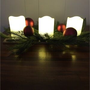 Holiday Flameless Centerpiece
